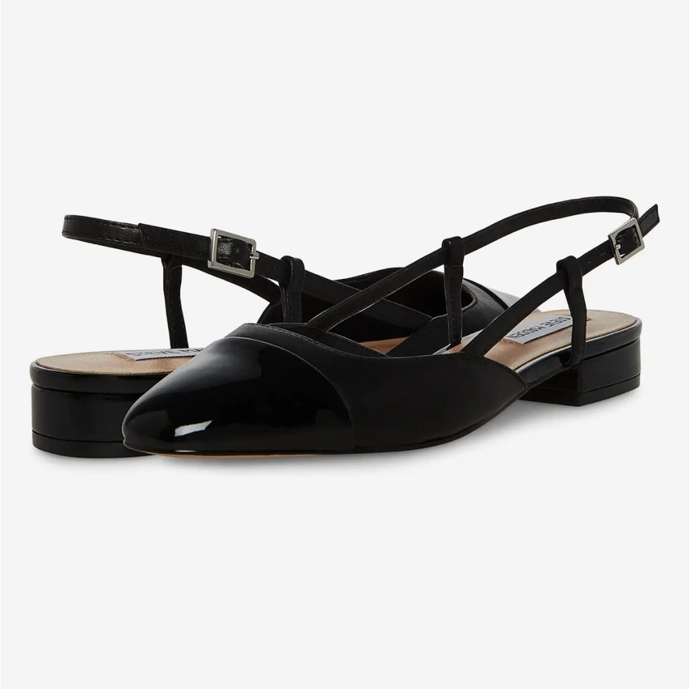 Steve Madden Belinda Flat in Black